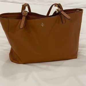 Torch Burch purse